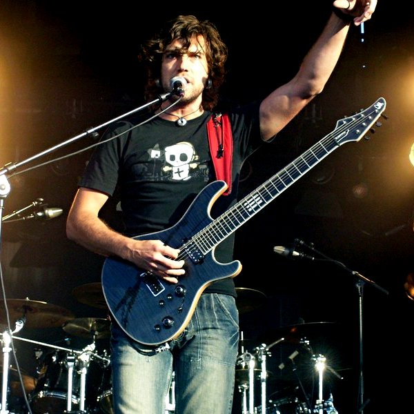 Hot men topic FIELDSOFROCK057